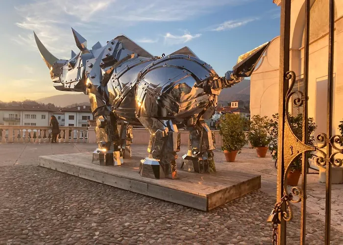 T-rooms 招待所 巴萨诺－德尔格拉帕