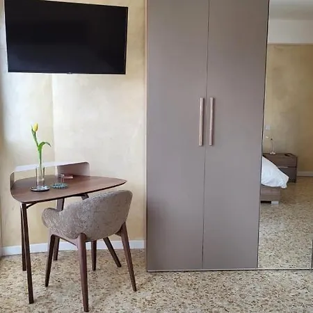 T-rooms Guest house *
