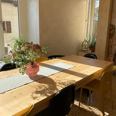 T-rooms Guest house